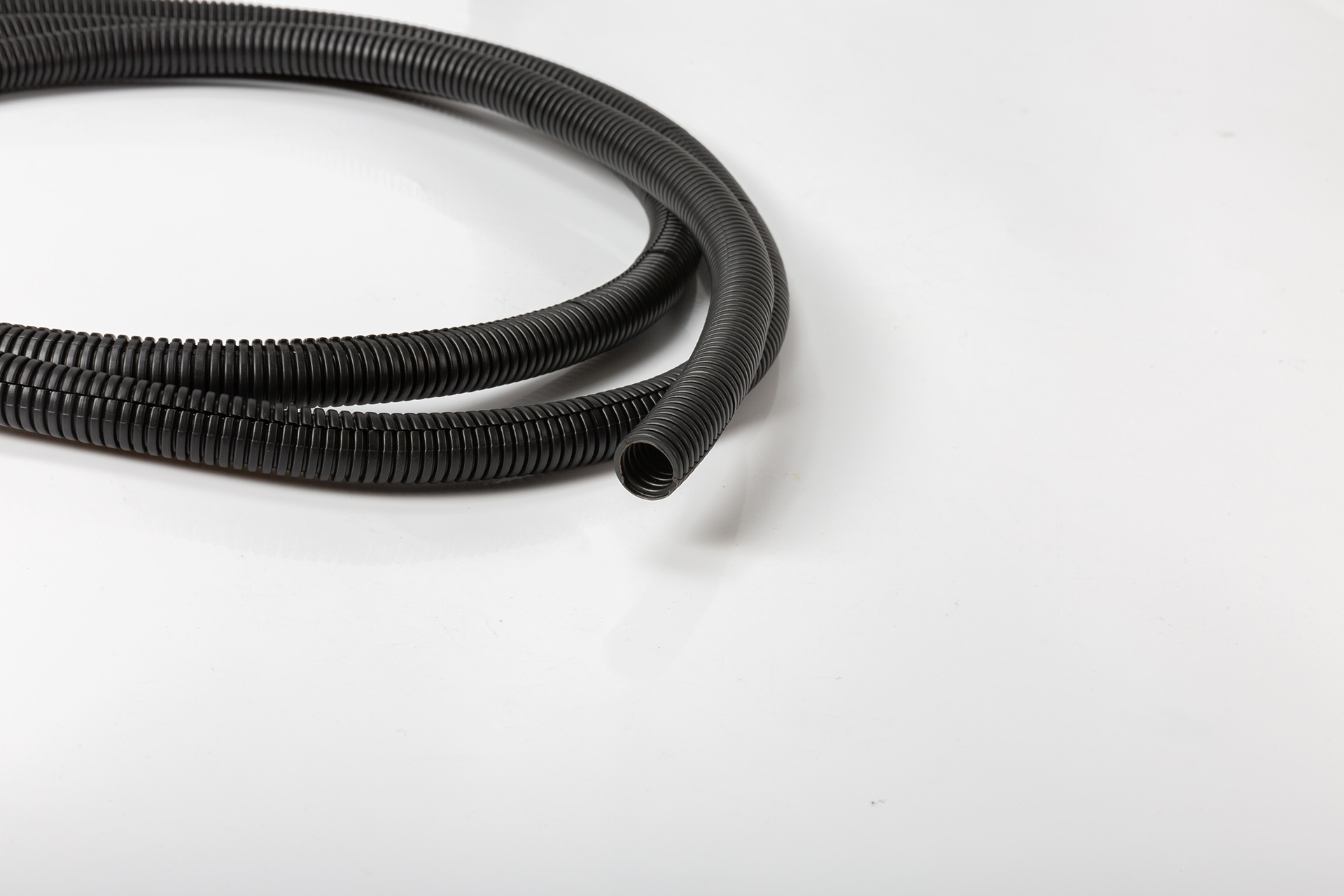 Plastic corrugated pipe